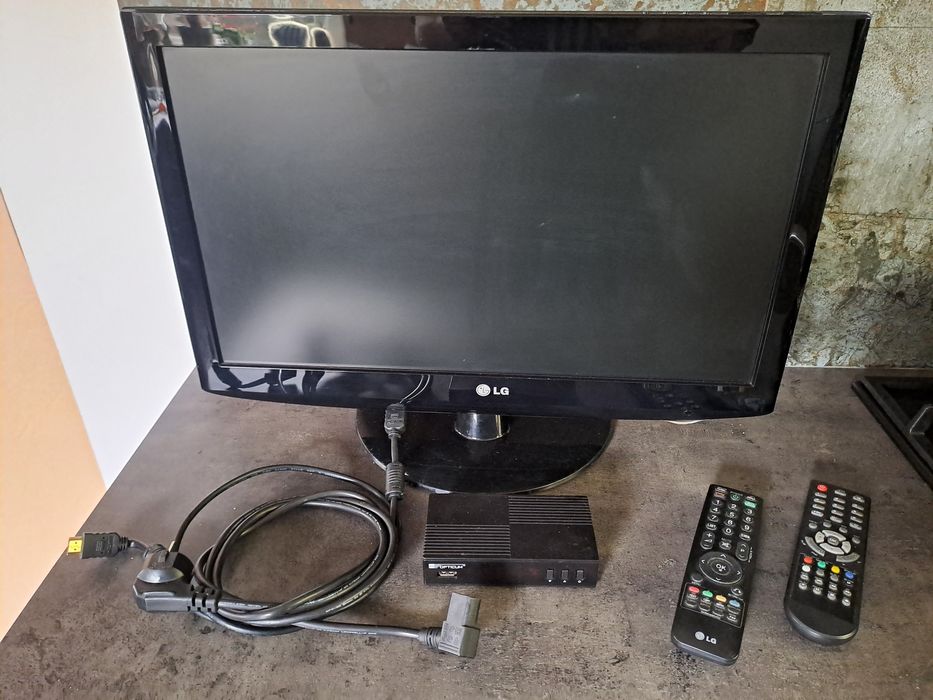 Monitor 22 cale z funkcją telewizora lg 22ld320-za
