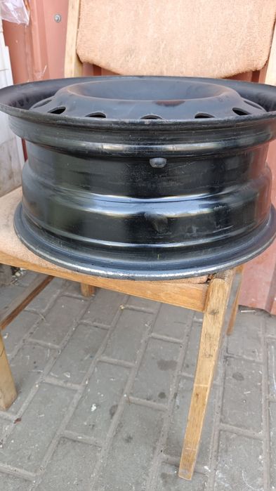 Диски 16  б.у в хорошем состоянии