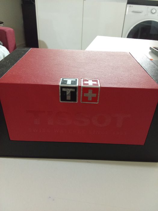 Tissot semi novo 39-43mm