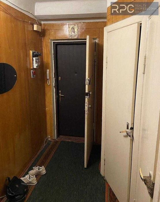 Продається 2-к квартира по вул. Петра Запорожца 11Б рк