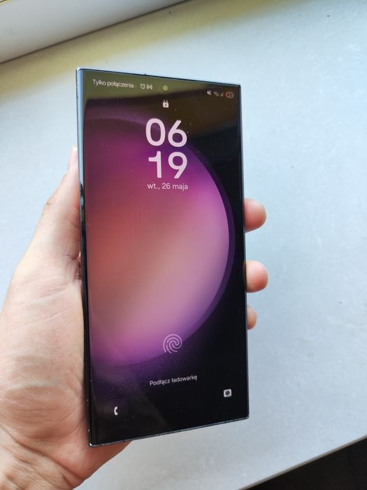 Samsung s23 ultra 256gb czarna plama przy aparacie