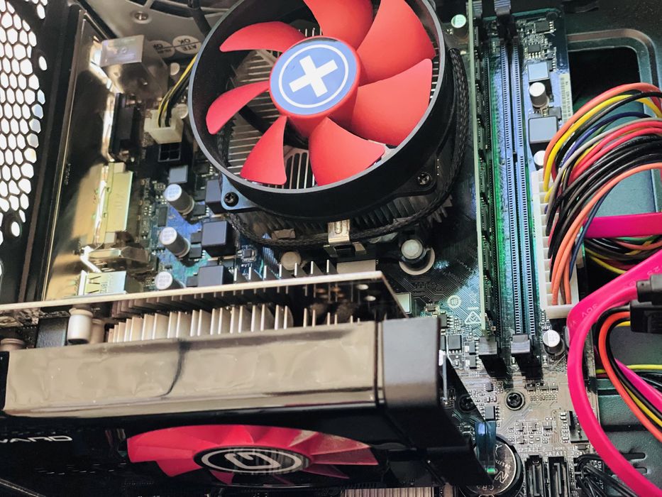 ПК / AMD FX-8300/4.2 Ghz/8 ГБ/HDD 1000 ГБ/Radeon RX550/2ГБ