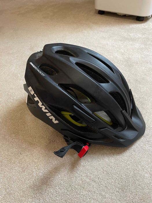kask b-twin, rozm. L, obwód 59-62 cm