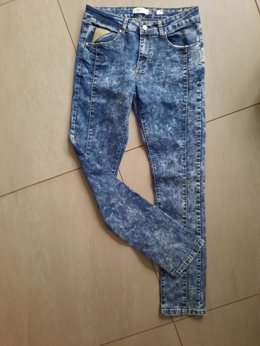 Spodnie rurki rozm.M