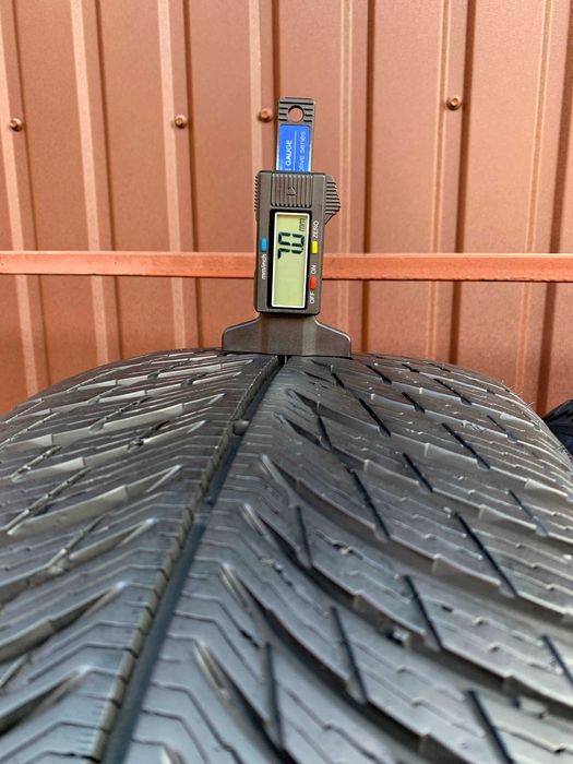235/50 R19 Michelin Pilot Alpin 5 SUV / Зимові шини
