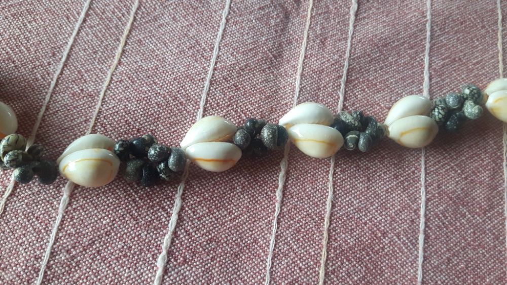 Colares de Cochas e Búzios antigos La Toja