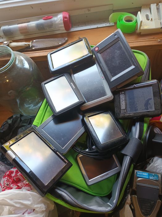 Навігатори Tom Tom