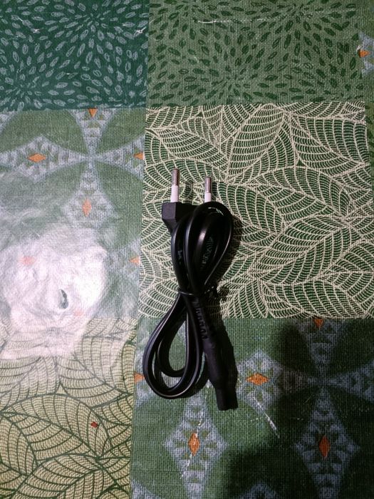 Cabo de alimentação  cor preta ( Portes Grátis)