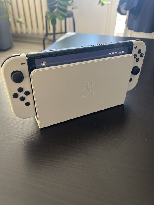 Nintendo Switch OLED – Jak NOWY + Nitro Deck + Zelda + Akcesoria