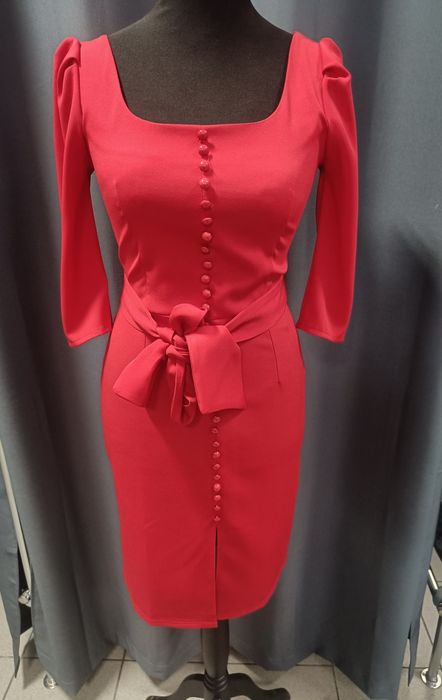 Wizytowa czerwona sukienka M