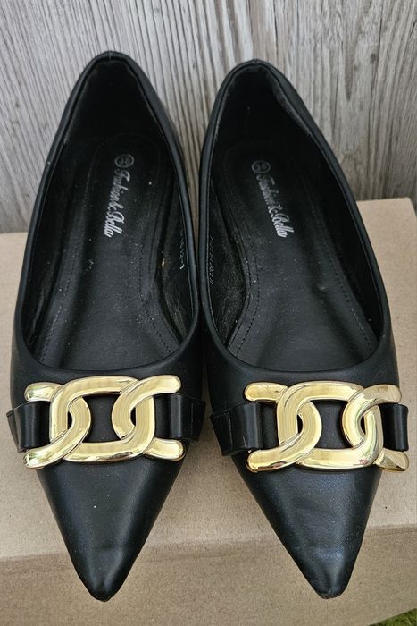 Модні туфлі лодочки без каблука