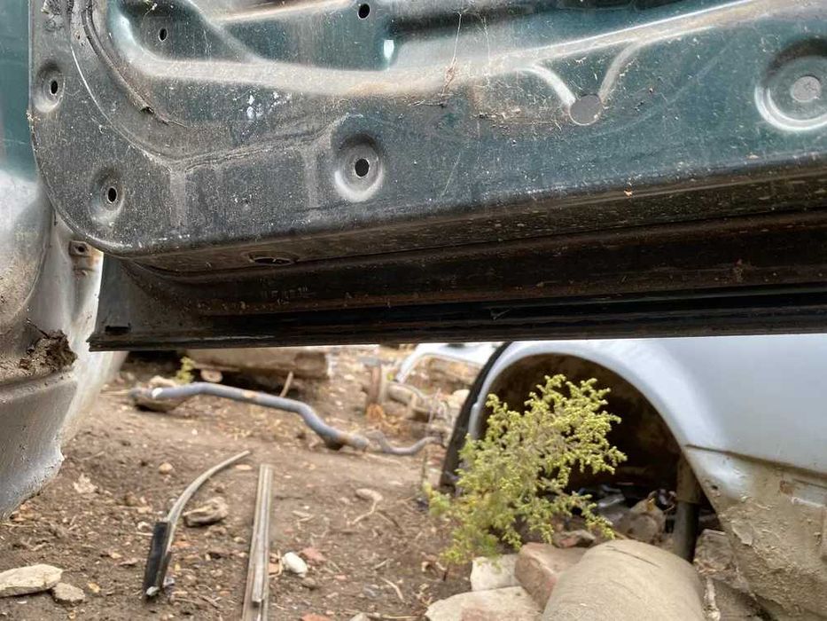 Права передня дверь бмв е34 до рест добрий стан