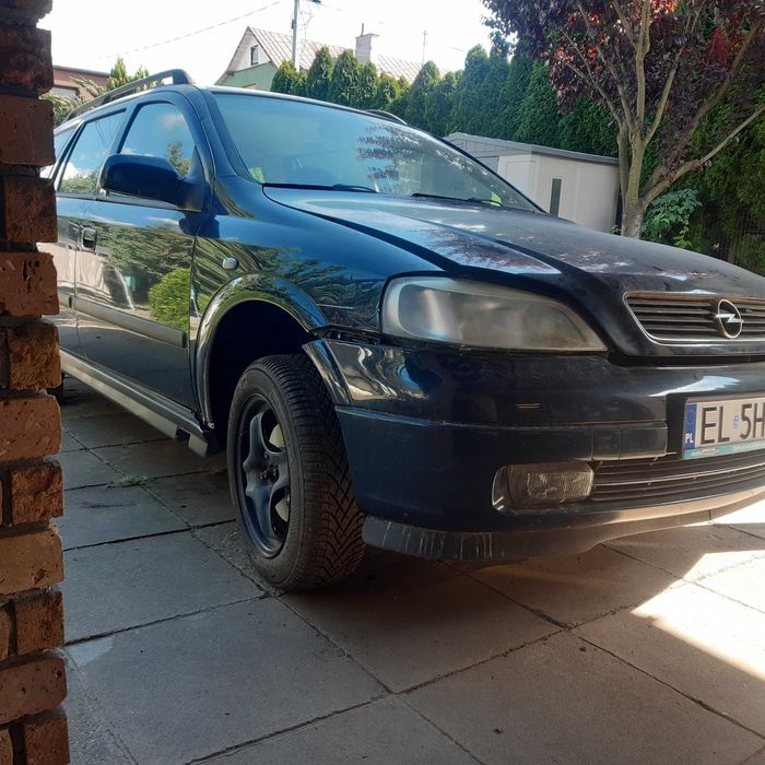 Astra kombi 1.6 8v lpg 12500km 2-wlasciciel w cenie czesci do zlozenia