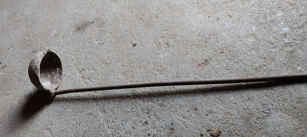 Peças e ferramentas antigas