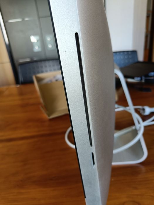 Apple iMac (21,5 polegadas)