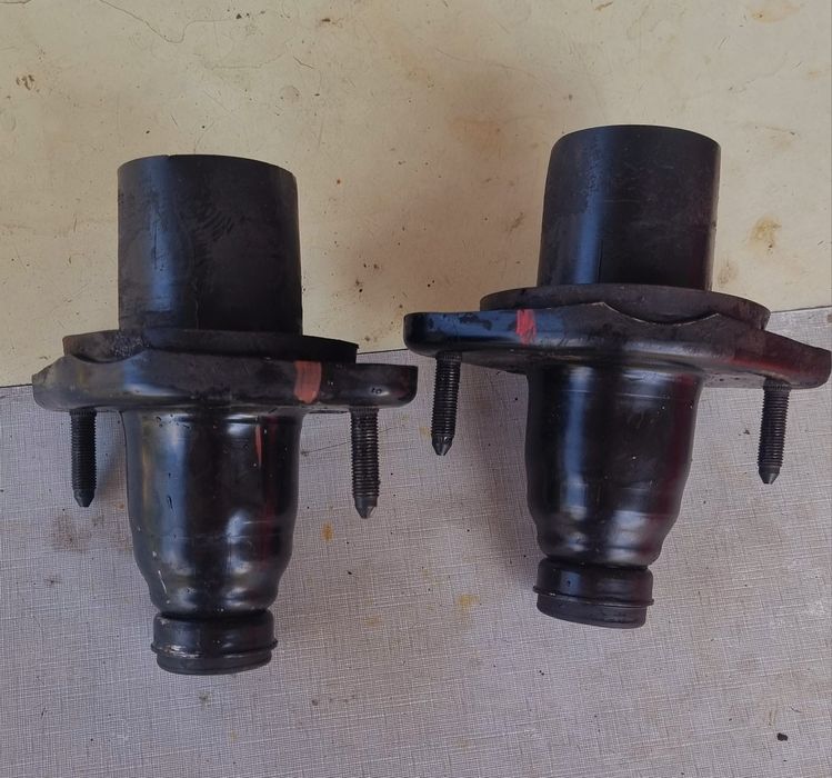 Опори задніх амортизаторів Хонда СРВ 2007-2014