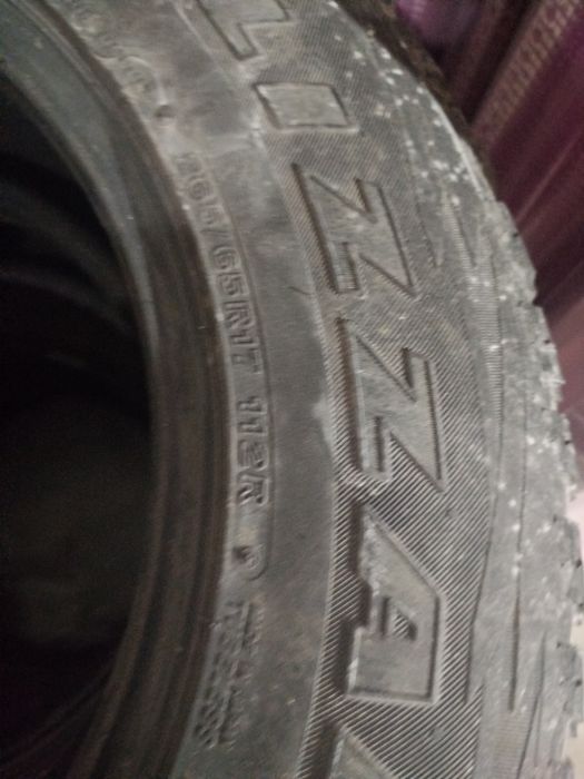 Шини Bridgestone Blizzak 265/65/r 17