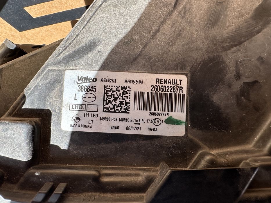 Ótica esquerda original Dacia Duster 9/2021 (apenas Led avariado)