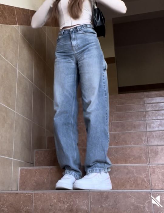 Spodnie jeansowe Bershka carpenter