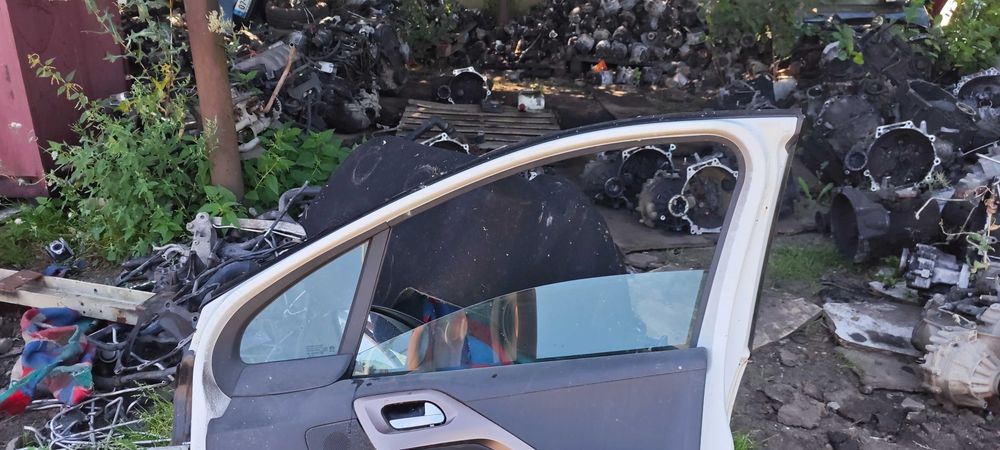 Drzwi Prawe Pasażera peugeot 2008 EWP Kompletne Białe