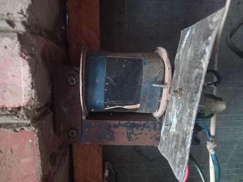 Трансформатор понижуючий 220/12В