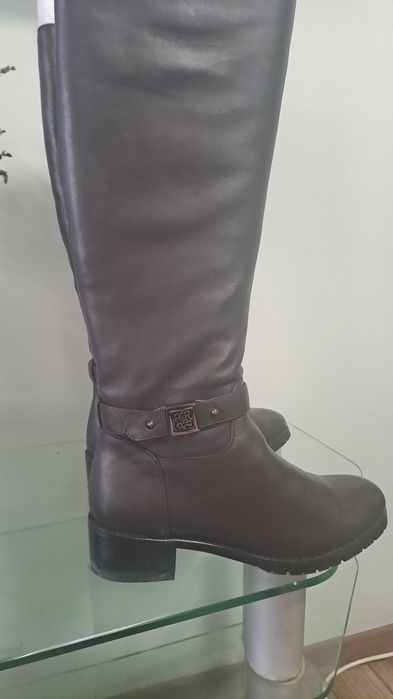 Продам итальянские сапоги.