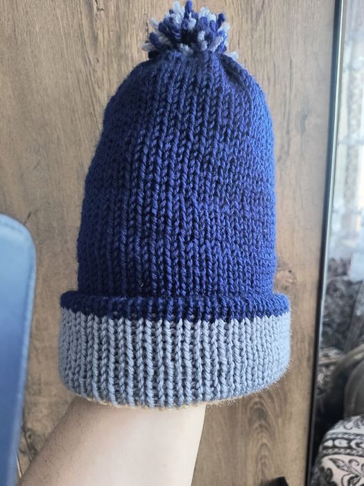 Czapka i komin robiona przez dziecko