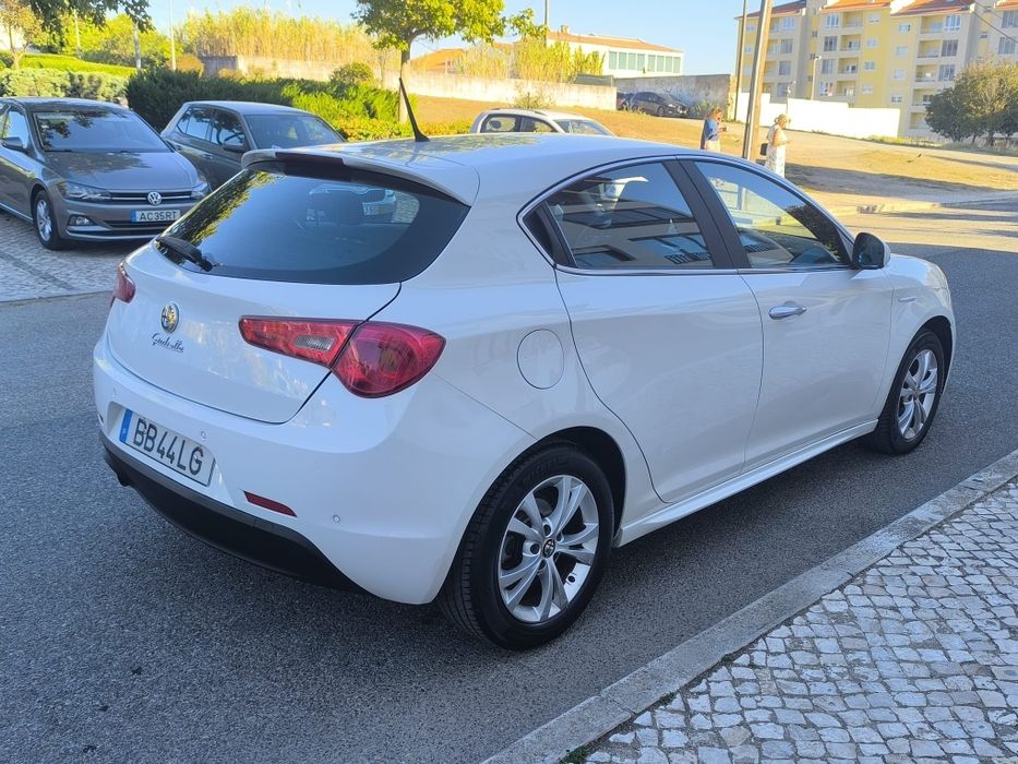 Alfa-Romeo Giulietta 2011/04 1.4 Turbo 120 CV — photo 5