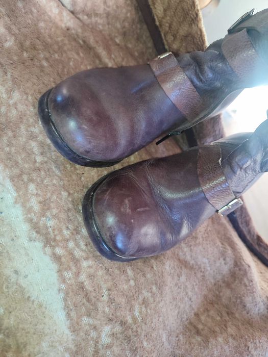 Чоботи 38 р коричневі шкіряні , каблук 8 см