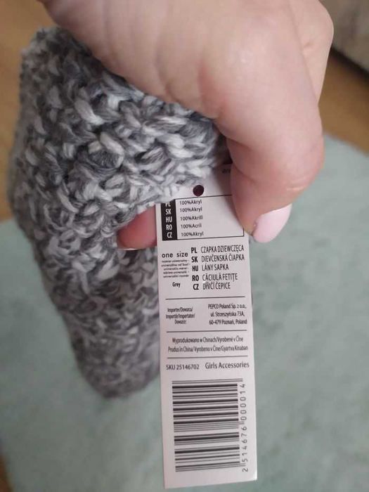 Nowy beret dla dziewczynki, rozmiar uniwersalny.