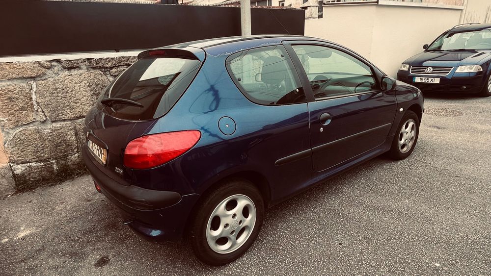 Peugeot 206 1.1 60cv – Gasolina | Ano 2001