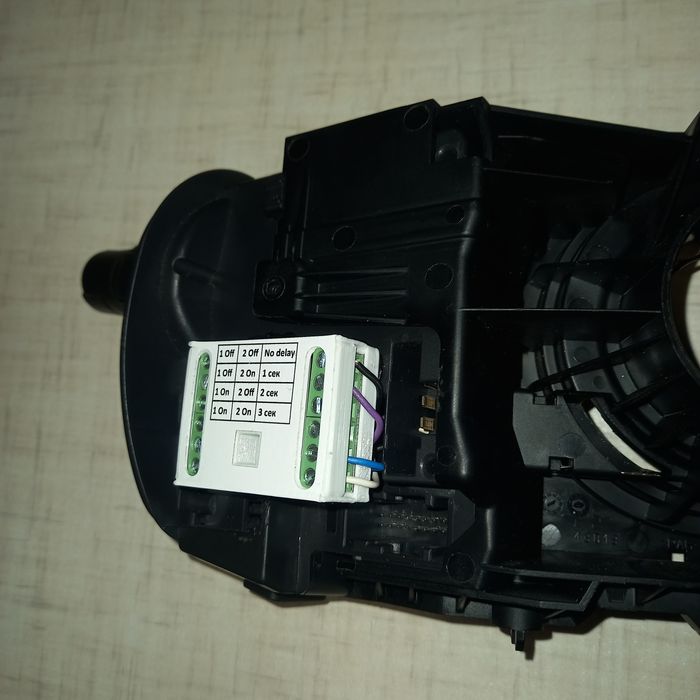 Підрульовий перемикач Renault Kangoo Clio Modus Рено Кенго Кліо