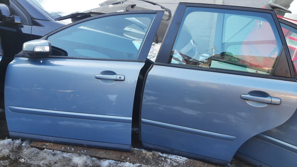 Lak. 479-46 drzwi lewe Volvo v50 kompletne do montażu