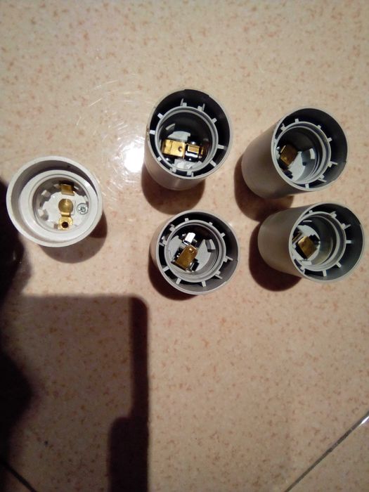 Lamp Sockets64737824294914121