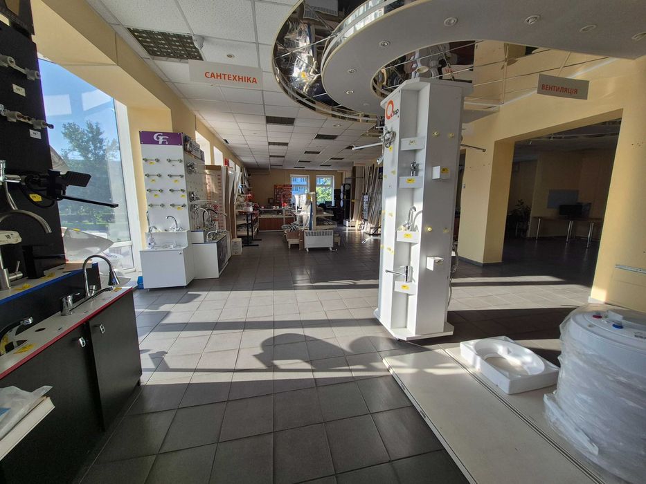 600м - супер-трафік з паркувальною зоною