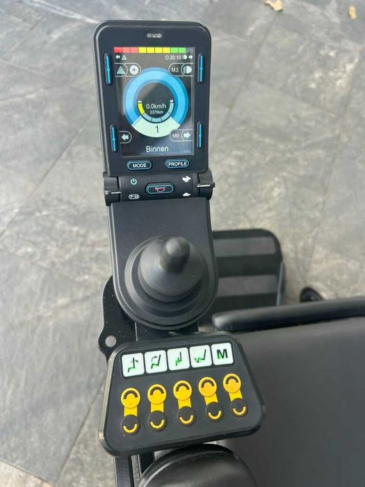 Quickie Jive M Electric Wheelchair