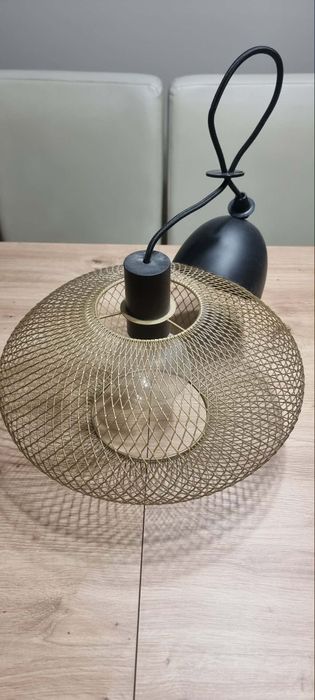 Lampa złoty klosz