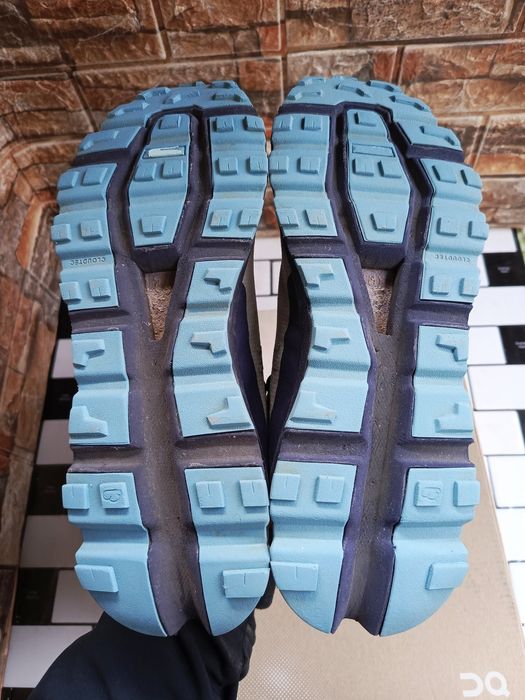 Кросівки On-cloud (43 р.27.5 см)