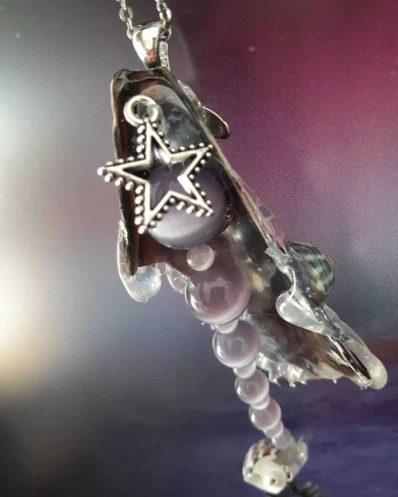 Galáxia da Baleia - Joia artesanal de concha do mar