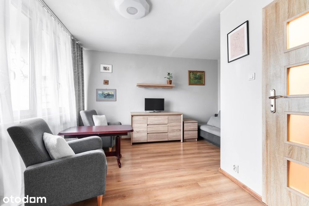 Kawalerka 26m² z odzielną kuchnią i balkonem