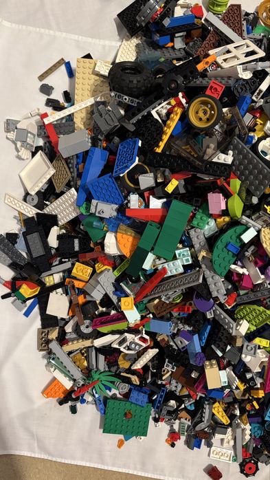 Lote de peças Lego com 8,7 kg