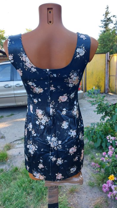 Sukienka damska rozmiar 42 firma POCO VERDEAL