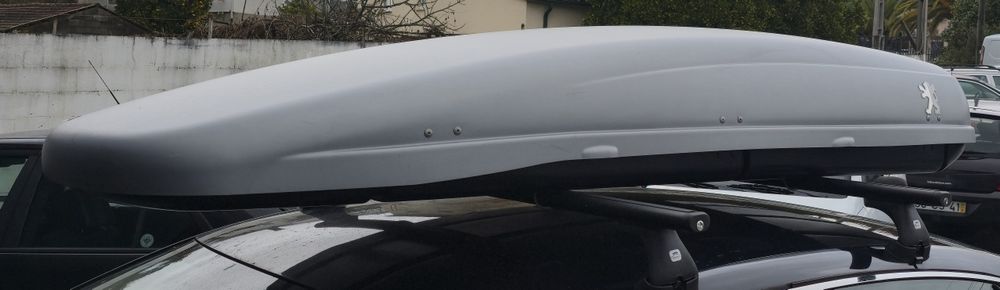 Mala de carro marca pegeout compatível com outras marcas