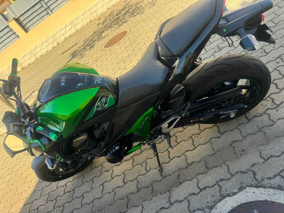 Kawasaki    Z800