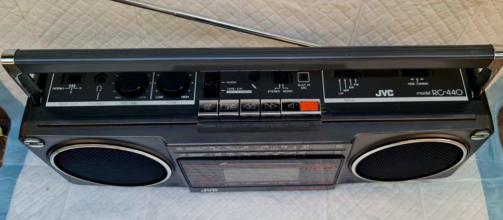 JVC RC-440LD кассетная магнитола