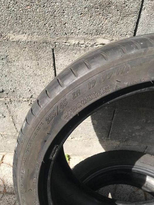 REF 058/2 Pneus usados 235/45/19 Michelin Pilot Sport 3