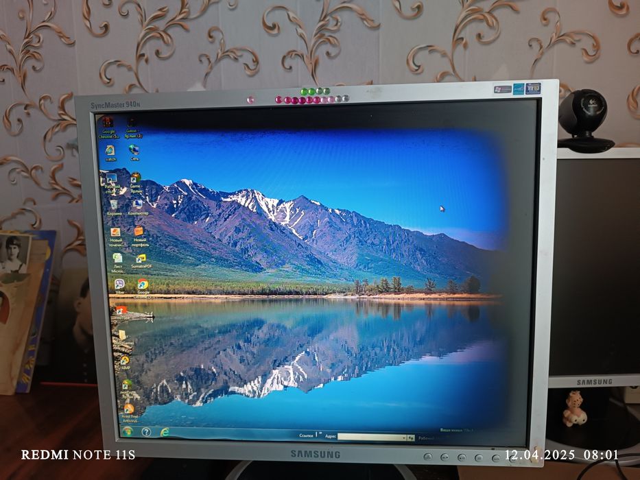 Монитор Самсунг.