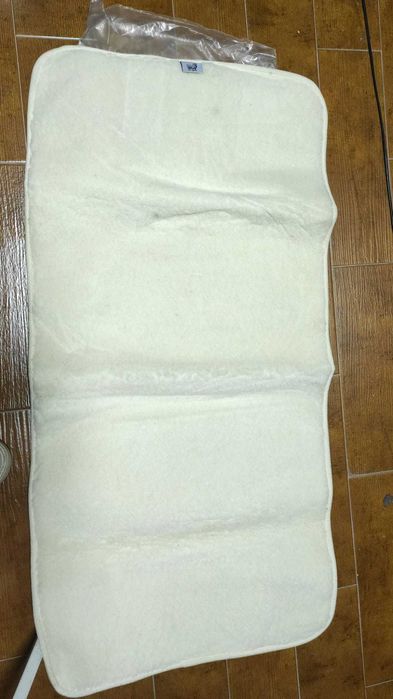 Capa para colchão de bebé térmica de cordeiro