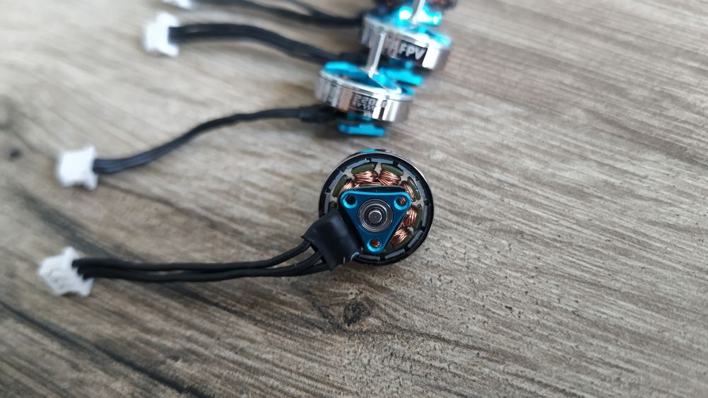 Моторы BetaFPV 1102 22000kv.