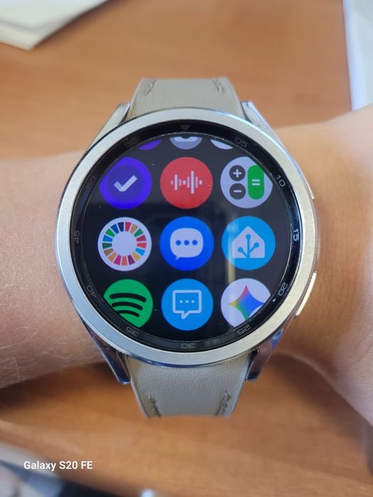 Samsung Galaxy Watch6 Classic 43 mm LTE / eSIM – SM-R955F